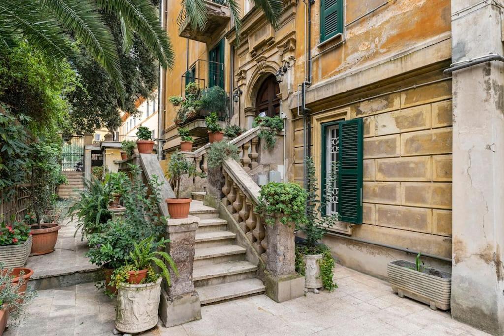 Walking To Trastevere Di Marialaura Aragno Rom Exterior foto